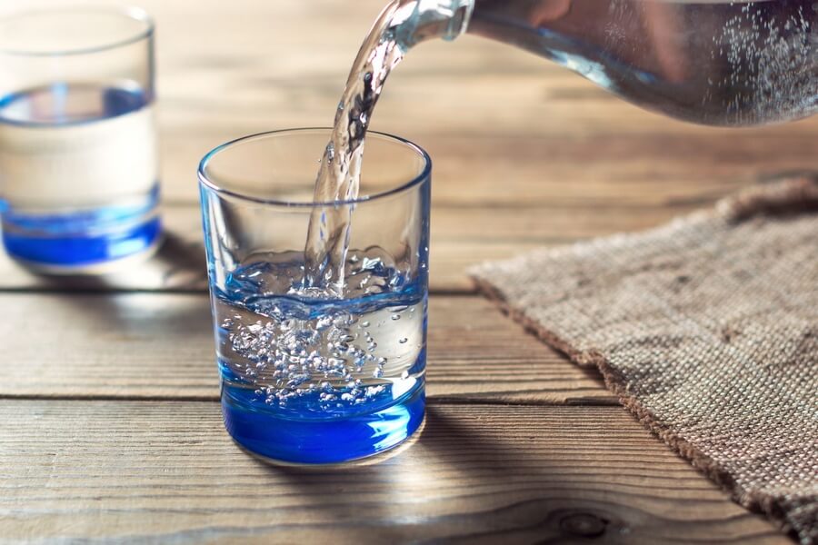 nước đun sôi để nguội